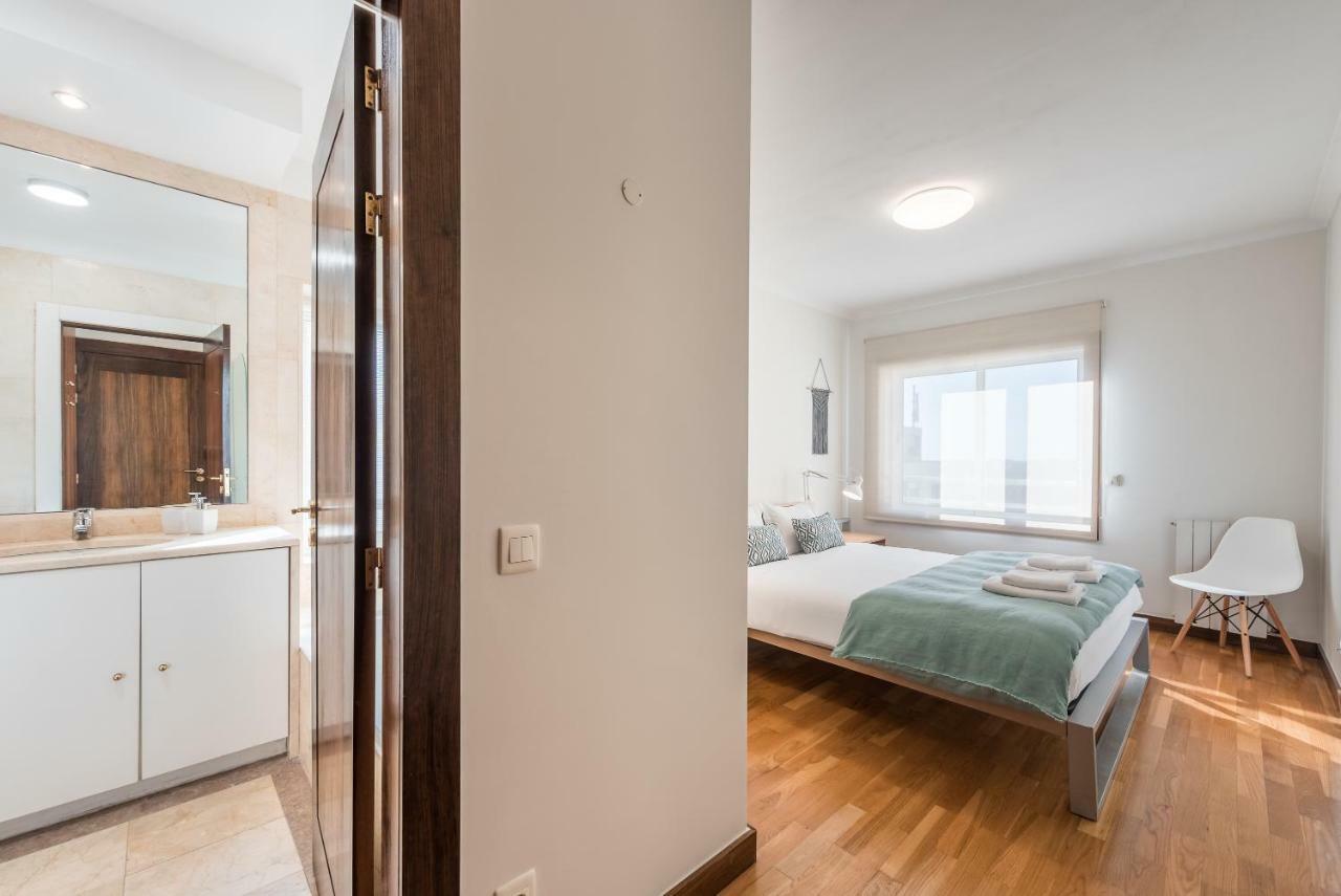 Апартаменти Guestready - Cactus Balcony - Free Private Parking Порту Екстер'єр фото